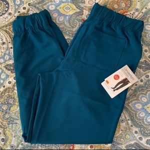 Cuddl Duds Climate Right 5 pocket teal Scrub Jogger MP NWT